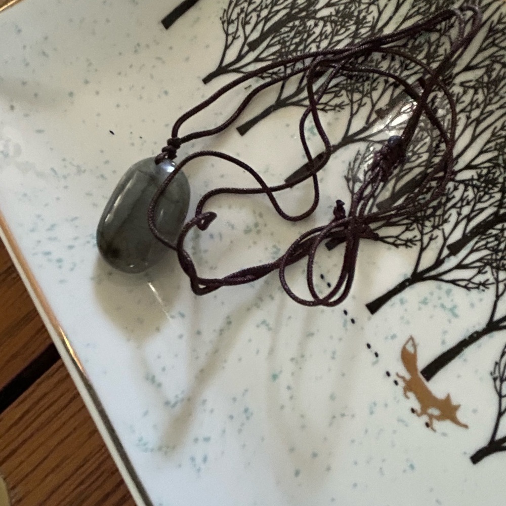 Blue Labradorite Crystal Pendant Necklace - Picture 5 of 7